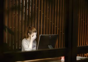 Burn-out avant les vacances : pourquoi juin est le mois le plus épuisant pour les actifs français, et comment BetterHelp peut les accompagner