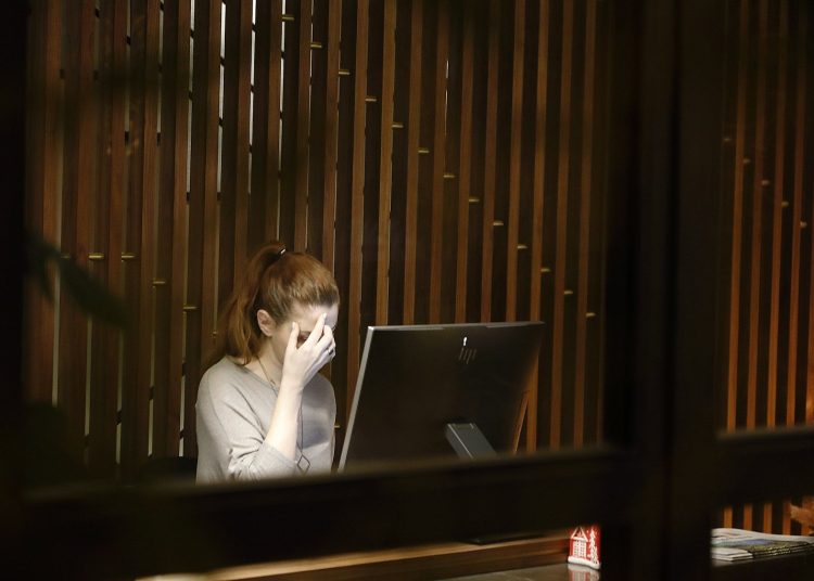Burn-out avant les vacances : pourquoi juin est le mois le plus épuisant pour les actifs français, et comment BetterHelp peut les accompagner