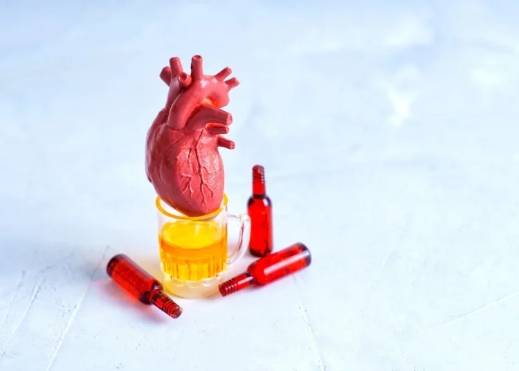 Une étude de 30 ans a découvert un lien surprenant entre l'alcool, la survie et le risque de crise cardiaque