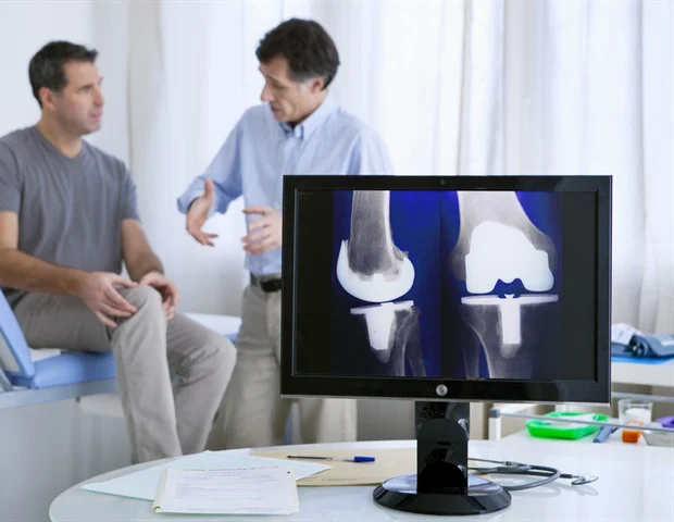 Une étude révèle des lacunes dans la rééducation à domicile après une arthroplastie