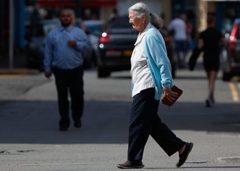 Après 55 ans la vitesse de marche devient un meilleur indicateur que le poids