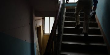 Prendre les escaliers cinq fois par jour réduit de 20% le risque cardiovasculaire selon une étude