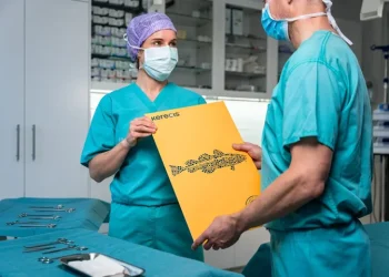 De plus en plus de grandes compagnies d'assurance couvrent les greffes de peau de poisson intactes de Kerecis alors que de nouvelles études montrent de grands avantages pour les brûlures et les ulcères du pied diabétique
