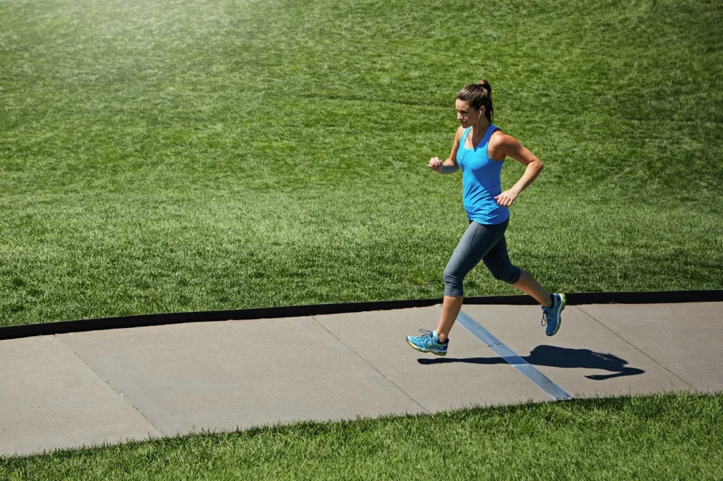 Study: Global physical activity resilience during the COVID-19 pandemic: an observational study of 5.17 million exercise app users across 65 countries. Image Credit: PeopleImages / Shutterstock