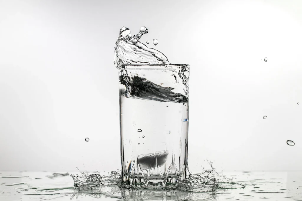 Study: Effect of non-nutritive sweetened beverages v. water on body weight: long-term results of a randomised controlled trial. Image Credit: Levon Avagyan / Shutterstock